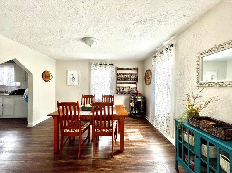 941 Maple Ave, Washington PA 15301-1818 exterior