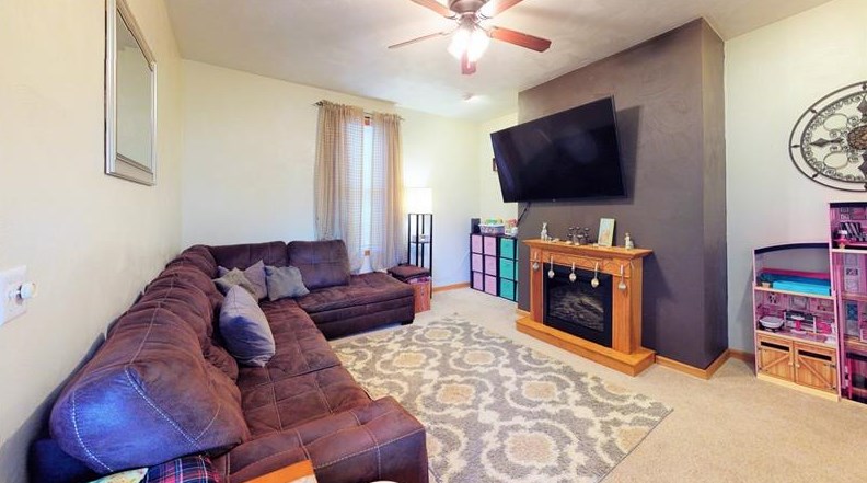 331 S Diamond St, Mount Pleasant, PA 15666