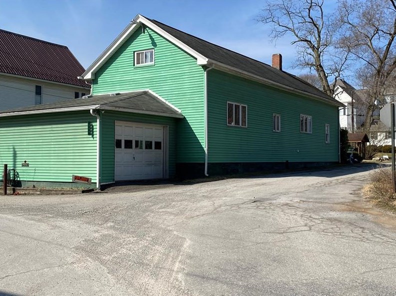 111 Slate Cir, Ruffs Dale, PA 15679