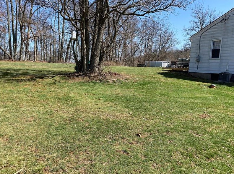 895 Deerfield Rd, Washington, PA 15301-9115