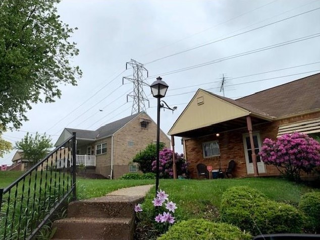 112 Laura Lee Dr, Monroeville, PA 15146-2806