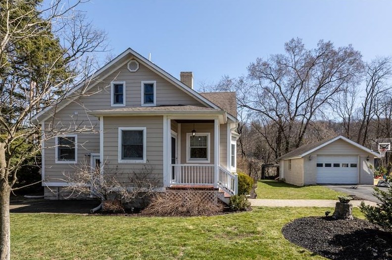3966 Kahn Ave, Allison Park, PA 15101-3623