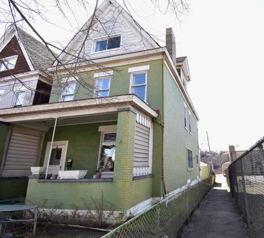 520 Bessemer Ave, East Pgh, PA 15112-1104