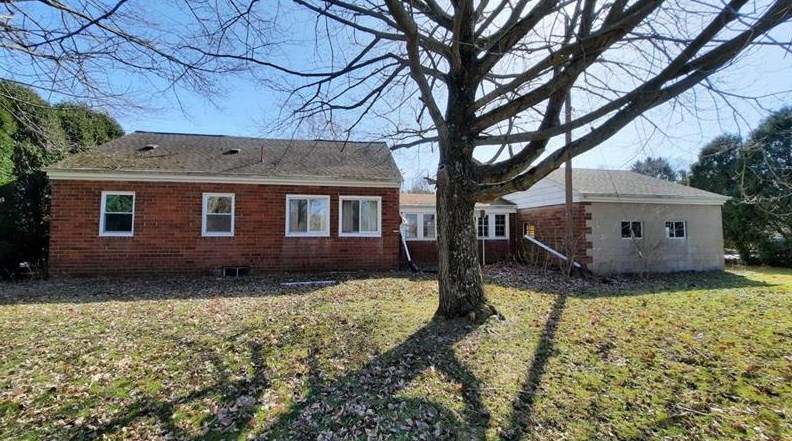 4314 Ellwood Rd, New Castle, PA 16101