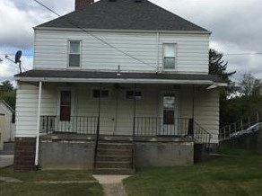 11 W Grant St, Houston, PA 15342
