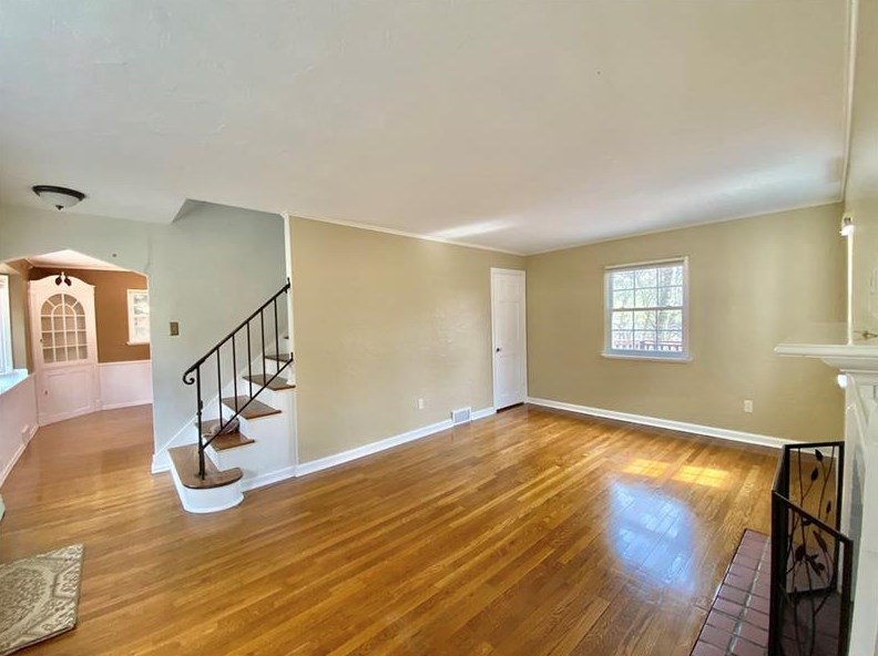 751 Shady Ln, Pittsburgh, PA 15228