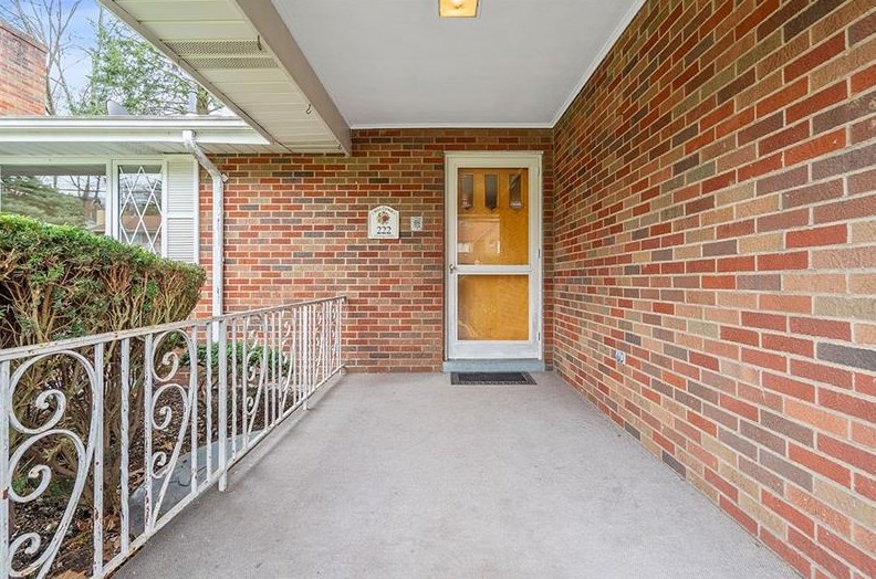 222 Lucille St, Glenshaw, PA 15116