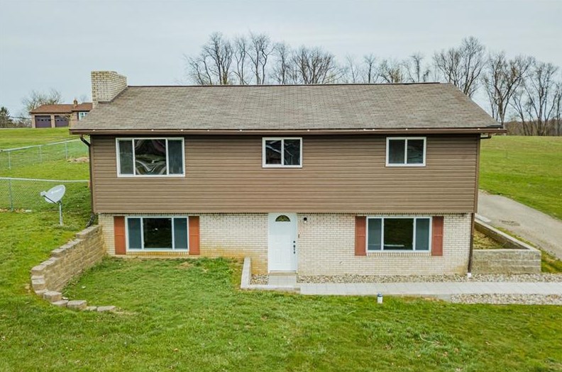 989 Gallatin Avenue Ext, Oliphant Furnace, PA 15401-2113