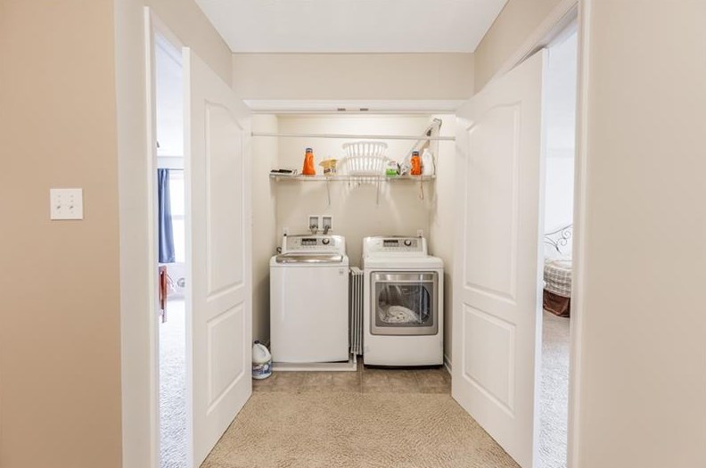 213 Old Hickory Rd, Zelienople PA  16063-4015 exterior