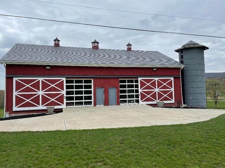 1 Greystone Ln, Latrobe, PA 15650