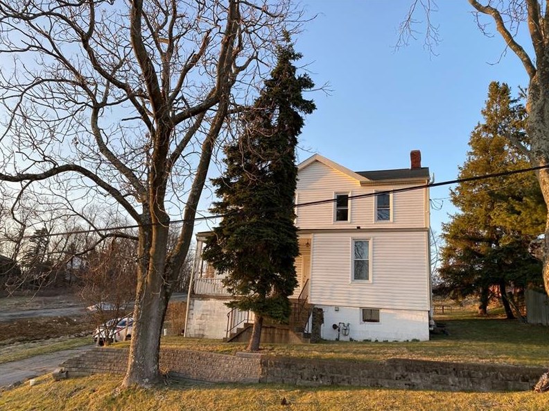 1011 Brierly Ln, Whitaker, PA 15120