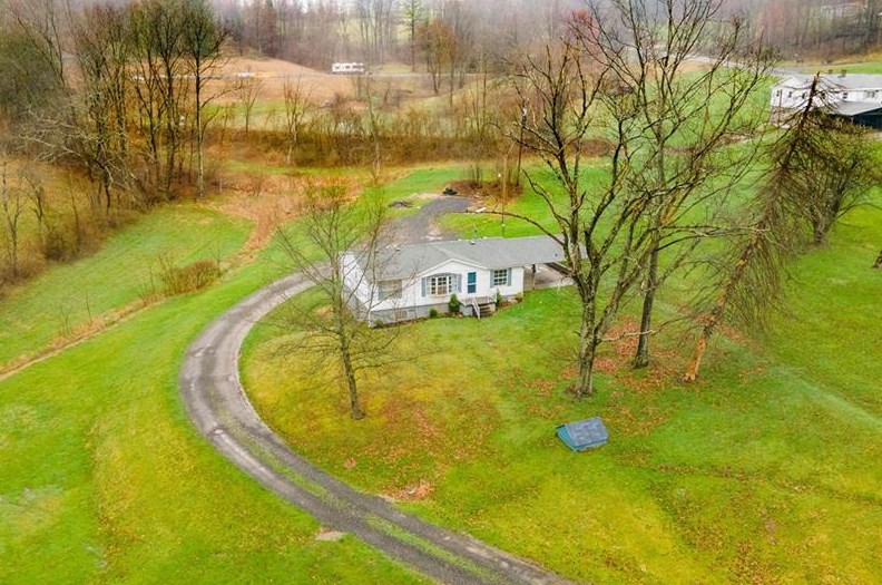 462 Cracraft Rd, Washington, PA 15301-8014