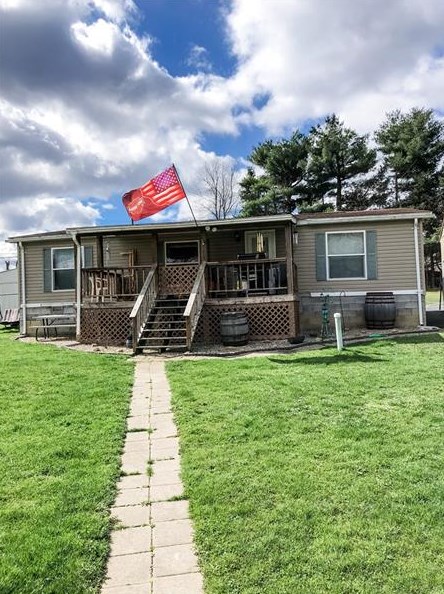 410 Davistown Rd Kirby, Mount Morris, PA 15349