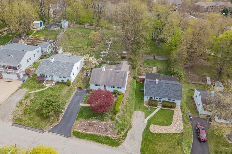 225 Victoria Dr, Monroeville, PA 15146-3121