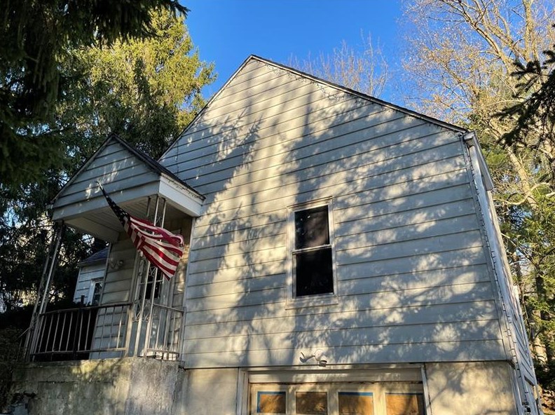 231 Maple Dr, Monroeville, PA 15146-4598