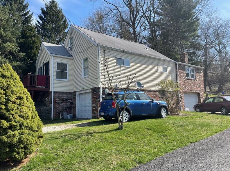 233 Maple Dr, Monroeville, PA 15146-4598