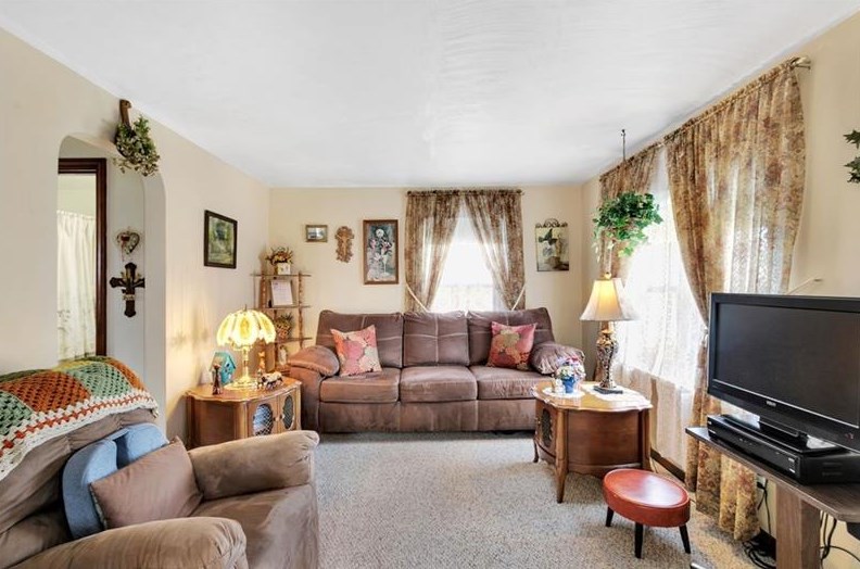 356 James St, North Versailles, PA 15137
