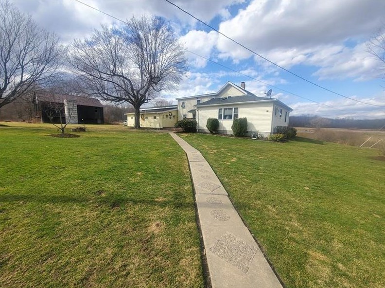 7011 Kiter Rd, Cochranton, PA 16314