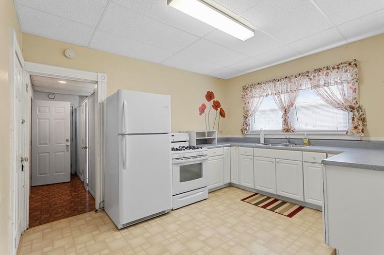 950 Church St, Indiana PA  15701-2603 exterior