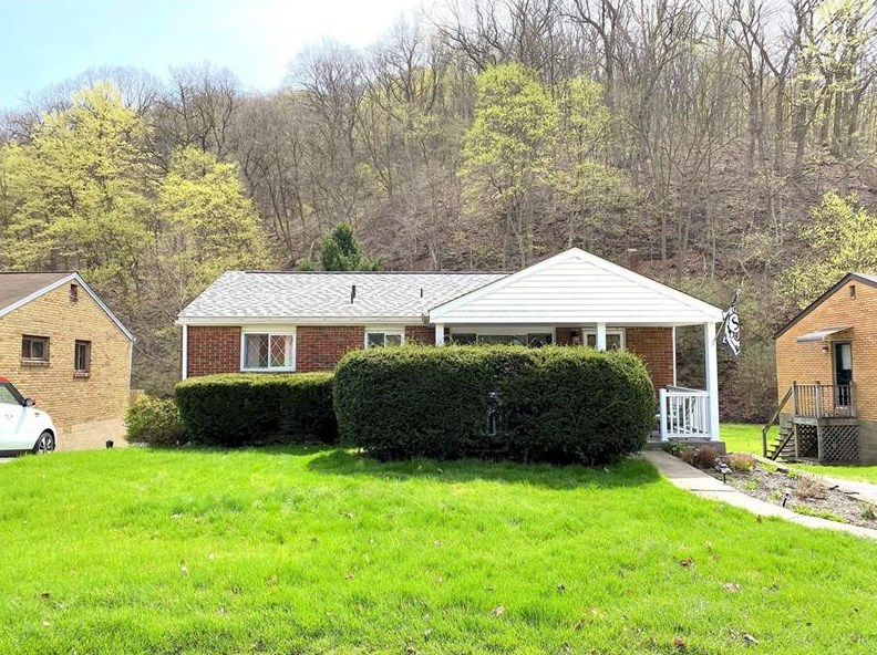 1010 Saxonburg Blvd, Glenshaw, PA 15116