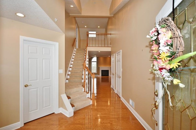 1083 Saddleclub Dr North, Canonsburg, PA 15317