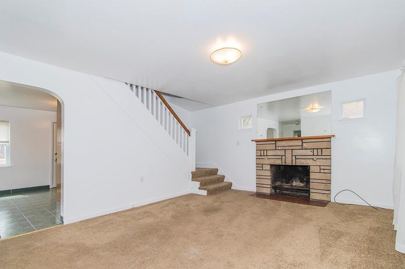 620 Vine St, Greensburg, PA 15601-4430