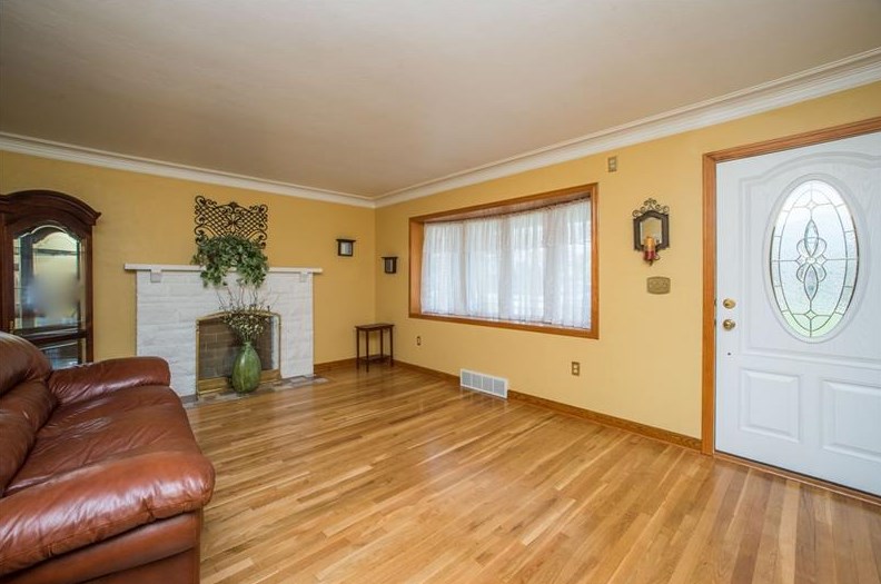 769 Boyce Rd South, Bridgeville, PA 15017