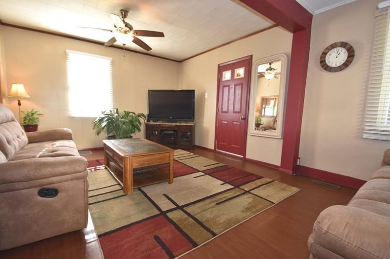 2315 Sandy Plains Rd East, Clarksville, PA 15322