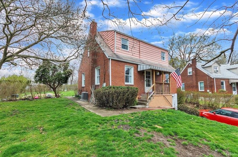 661 Mortimer Ave, Turtle Creek, PA 15145-1311