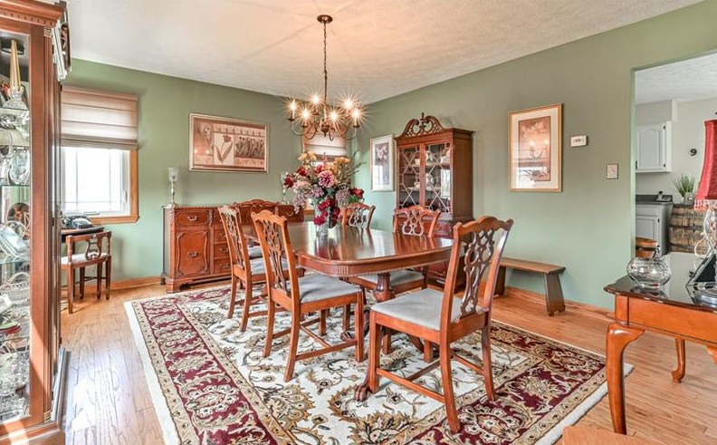 3041 Haberlein Rd, Gibsonia, PA 15044