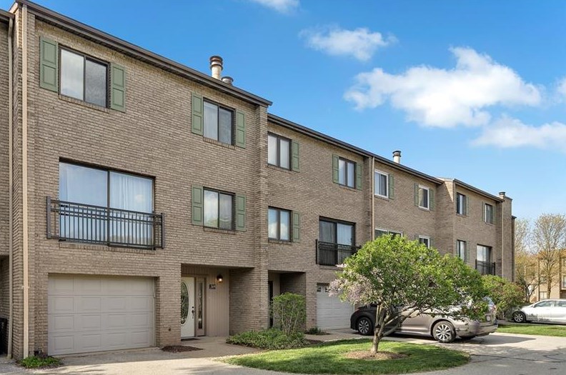 209 Georgetown Ln, Export, PA 15632
