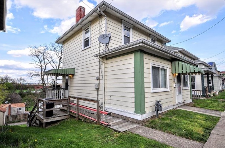 215 E Eugene St, Whitaker, PA 15120