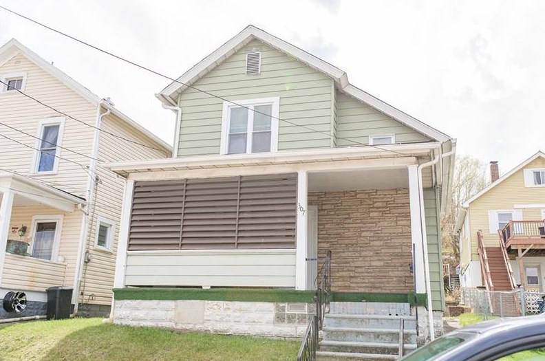 307 Division Ave, Ellwood City, PA 16117