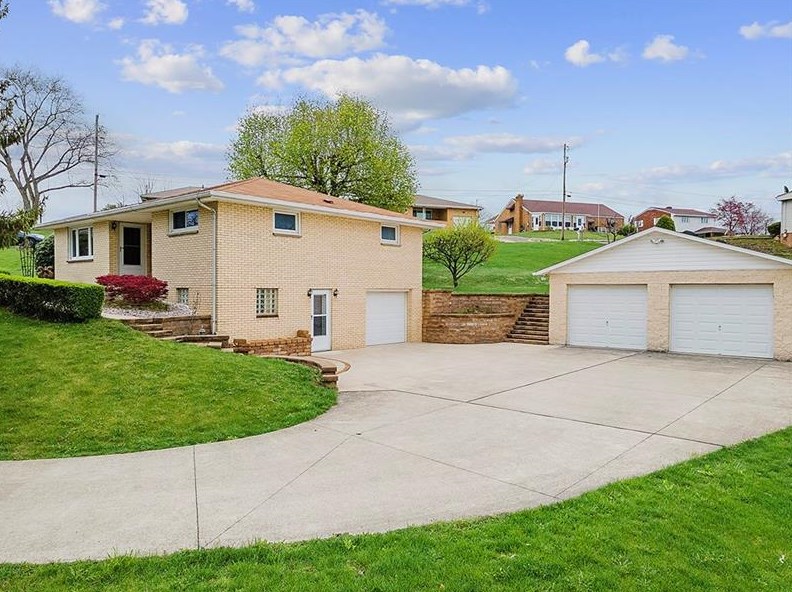 114 Shearer, Jeannette, PA 15644
