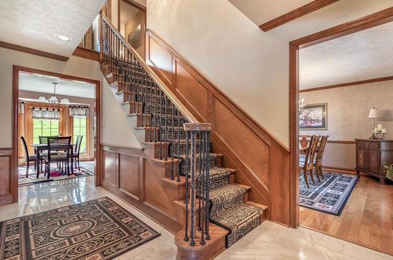 108 Maid Marion Ln, Canonsburg, PA 15317