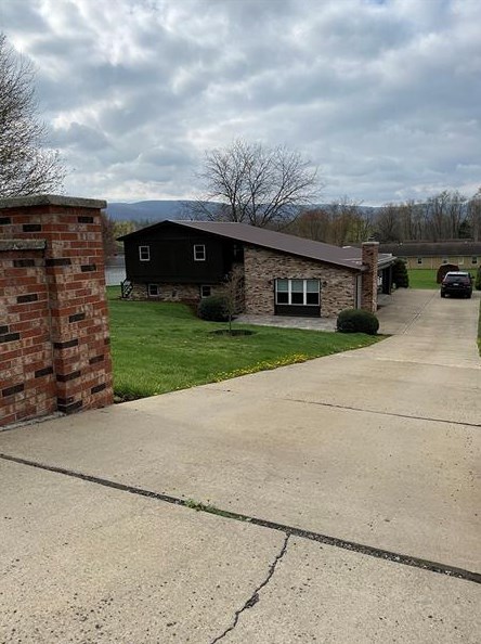98 Prides Way, Seward, PA 15954