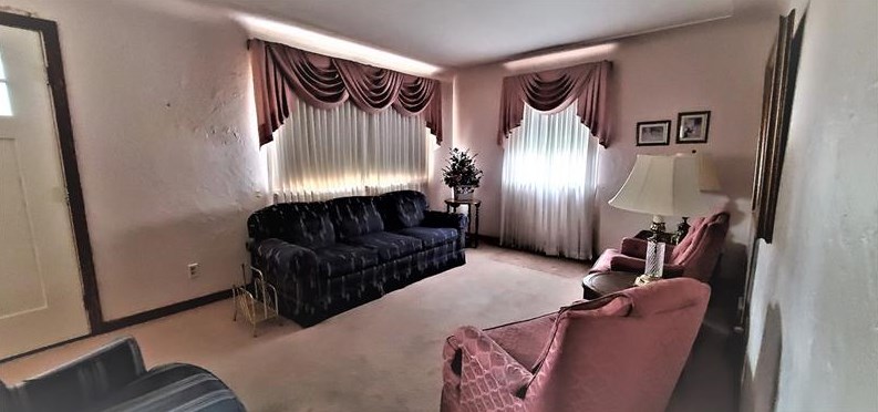 1425 Lincoln St, Monessen, PA 15062-1930