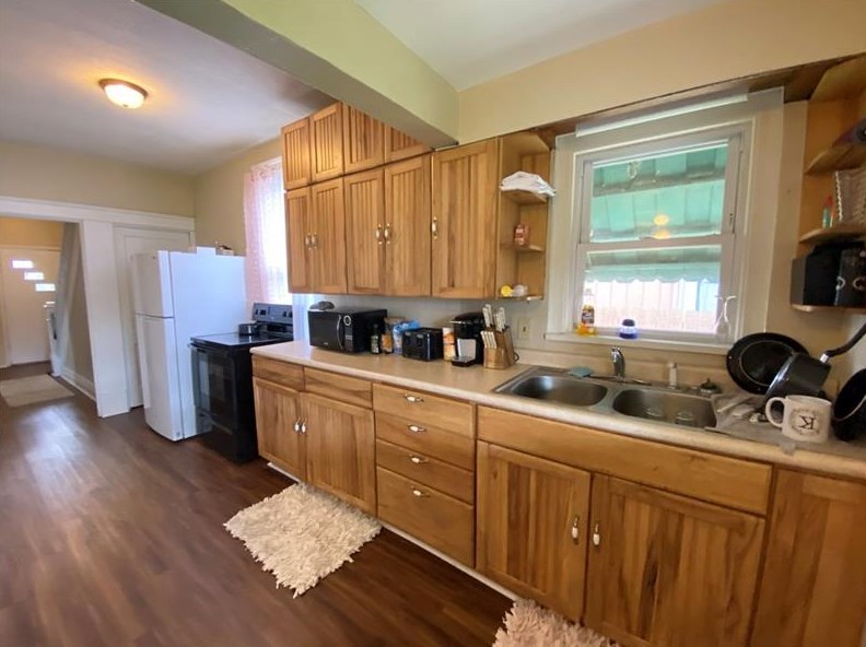 212 Montgomery Ave, New Castle, PA 16102