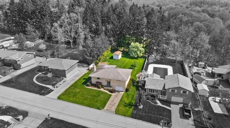 14045 Clyde Dr, Mckeesport, PA 15131-4201