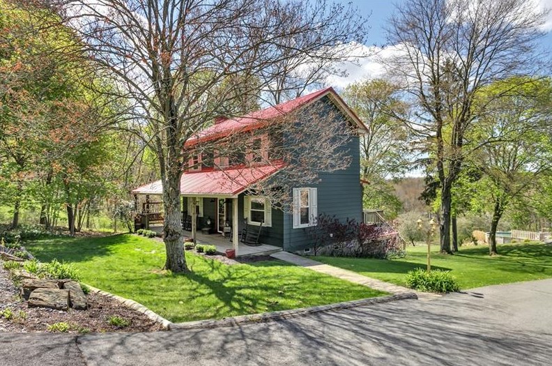 135 Wheatland Rd, Wexford, PA 15090