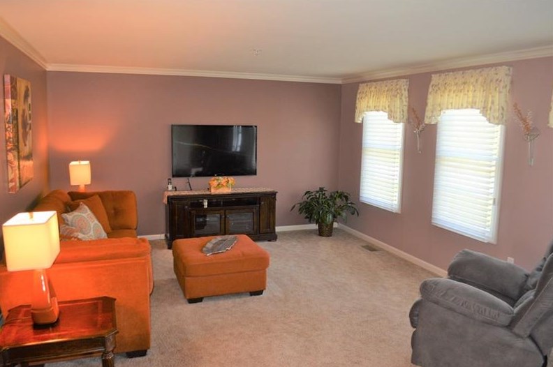 1052 Bayberry Dr North, Canonsburg, PA 15317