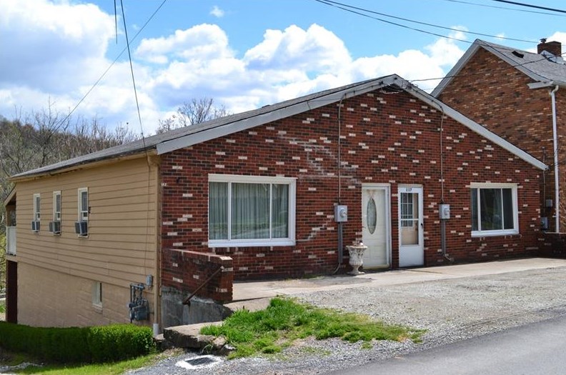 115-117 Highland Ave, Rea, PA 15312