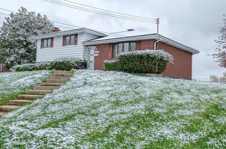 167 Shannon Heights Dr, Verona, PA 15147