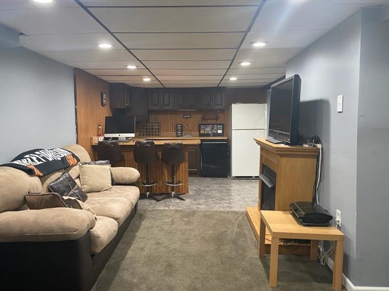 89 Valleyview, Ambridge, PA 15003