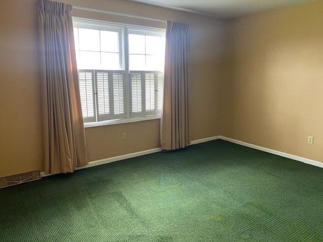 8 Clover Ln, Oliphant Furnace PA  15401-3906 exterior