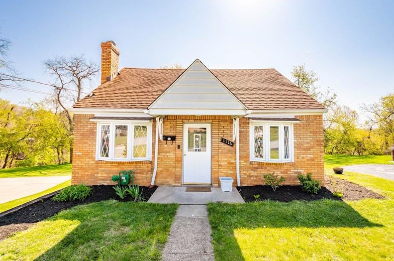 1116 Michael Dr, Pittsburgh, PA 15227