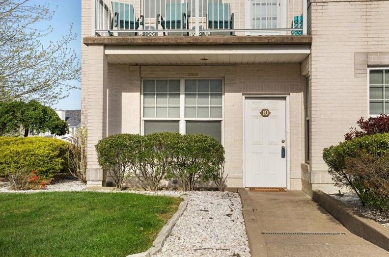 216 Adams Pointe Blvd 10, Seven Fields, PA 16046