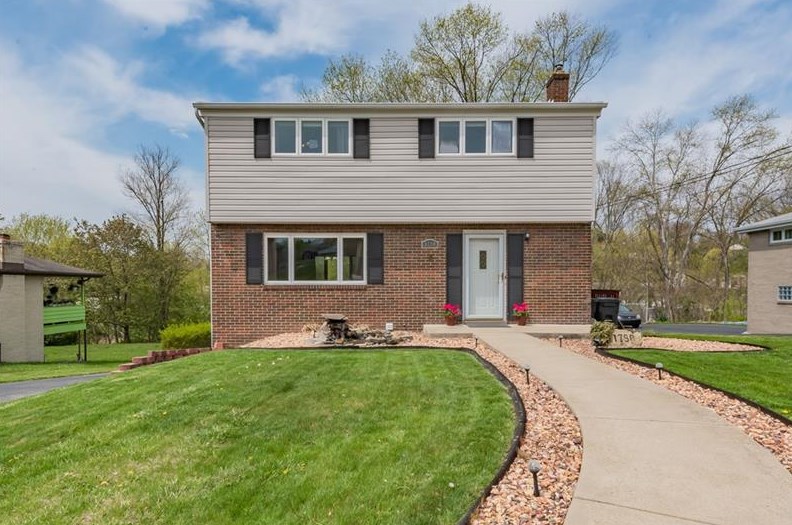 1790 Craig Dr, North Huntingdon, PA 15642