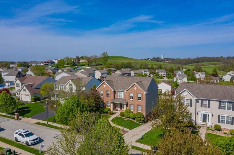 11719 Percheron Cir, North Huntingdon, PA 15642