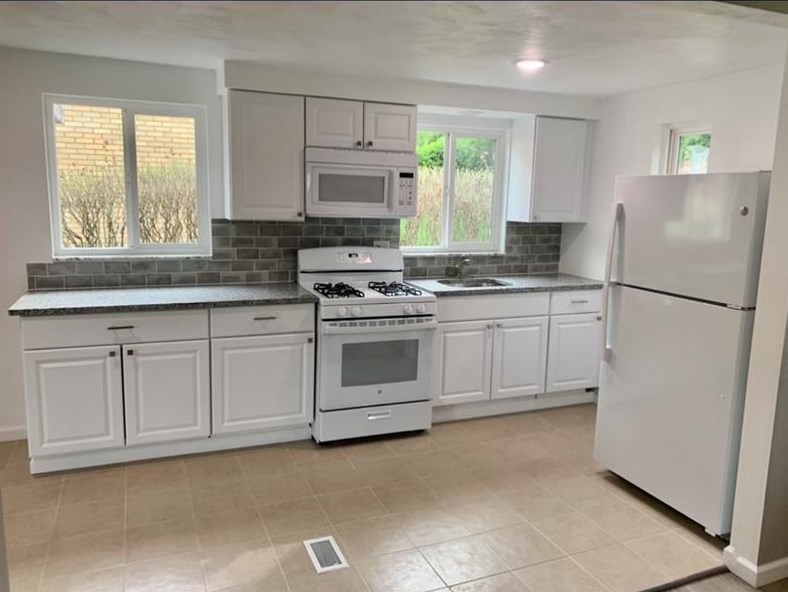 912 Woodland, McKeesport, PA 15133